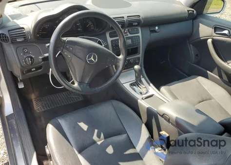 2004 Mercedes-Benz C 230K Sport Coupe из США, поврежденный, VIN WDBRN40J94A548568